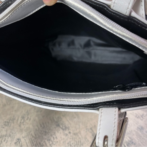 Frederic Paris Made in France, White and Black Leather tote bag - Picture 8 of 15